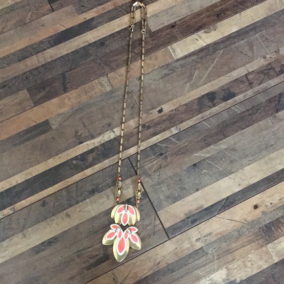 Stella & Dot Jewelry - stella & dot statement necklace